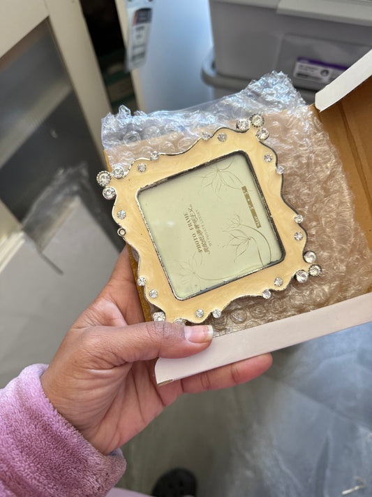 Solid square frame | 20 pieces